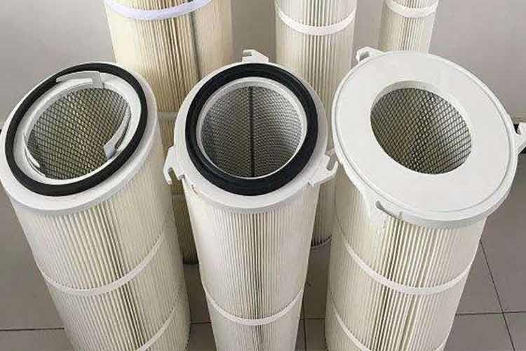 组合式爱游戏网页登录_爱游戏（中国）表面过滤风速低于1.0m/min，远低于布袋除尘器的5～8m/min的过滤风速，大大降低了粉尘因摩擦产生着火及爆炸的现象